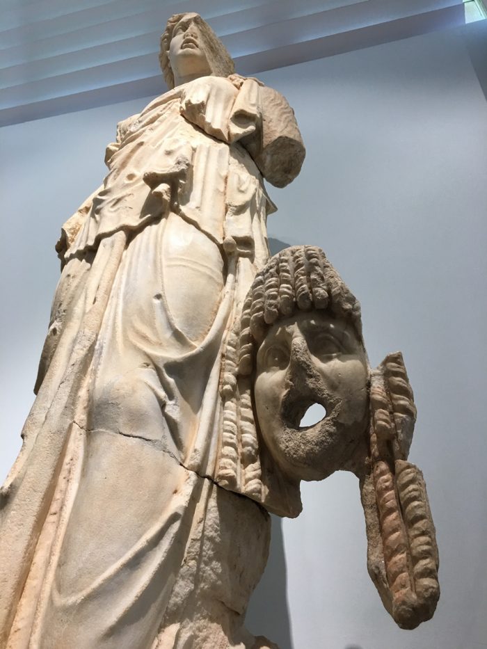 Afrodisias heykel muzesi 15 700x933 - Afrodisias : Yoldan Çıkartan Şehir