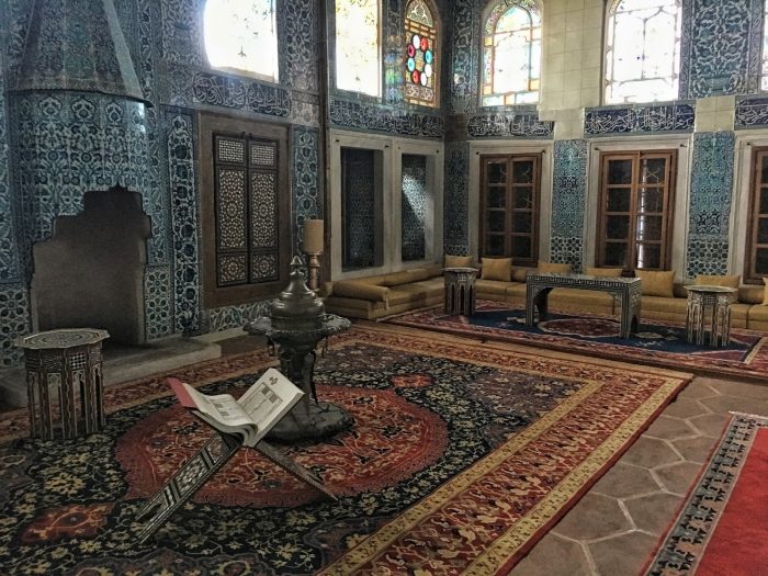 Hünkar Kasrı : Sultanların Çinilerin Arasında Bulduğu Huzur yeni cami hunkar kasri 700x525 - Hünkar Kasrı : Sultanların Çinilerin Arasında Bulduğu Huzur