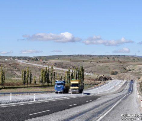yol kamyon yazilari 470x400 - Kamyon Yazıları : Yolların Edebiyatı
