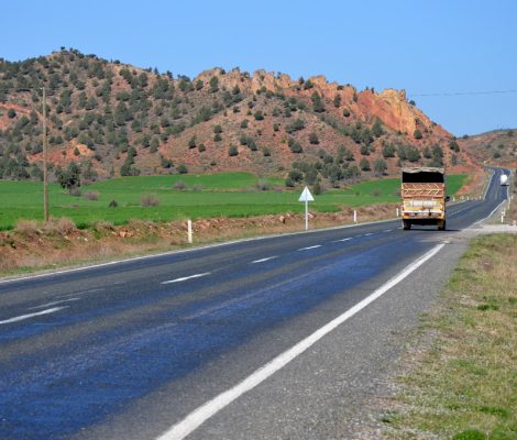 yol sozlugu 470x400 - Yol Sözlüğü : Yola Düşen Kelimeler