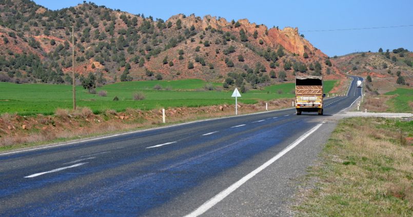 yol sozlugu 805x423 - Yol Sözlüğü : Yola Düşen Kelimeler