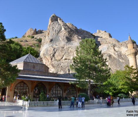 darende somuncu baba kulliyesi 470x400 - Darende : Somuncu Baba'nın Duası, Suyun Bereketi