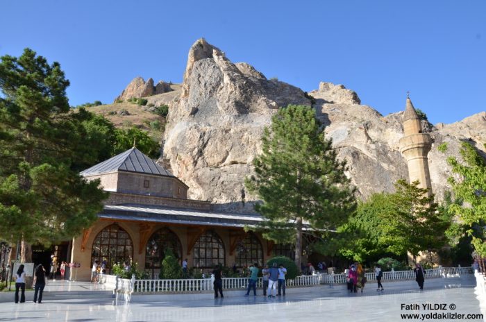 Darende : Somuncu Baba'nın Duası, Suyun Bereketi darende somuncu baba kulliyesi 700x464 - Darende : Somuncu Baba'nın Duası, Suyun Bereketi