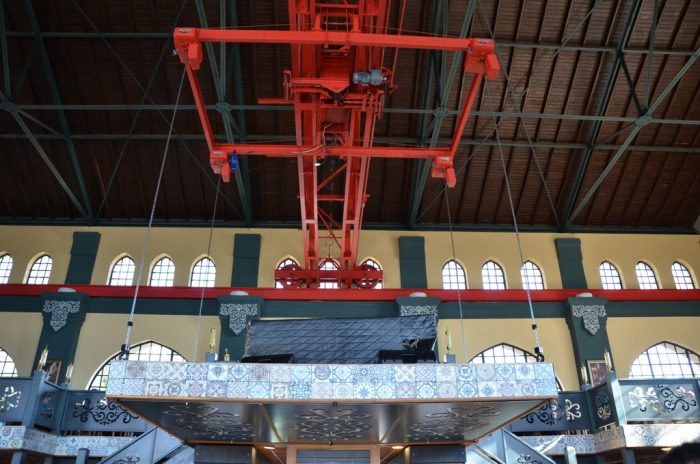Nevmekan : Hangardan Kültür Merkezine iett tramvay hangari vinci 700x464 - Nevmekan : Hangardan Kültür Merkezine