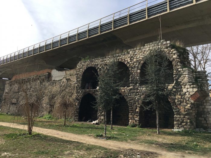 Derya Deniz İstanbul : Karaköy Unkapanı galata surlari kalintilari 700x525 - Derya Deniz İstanbul : Karaköy Unkapanı