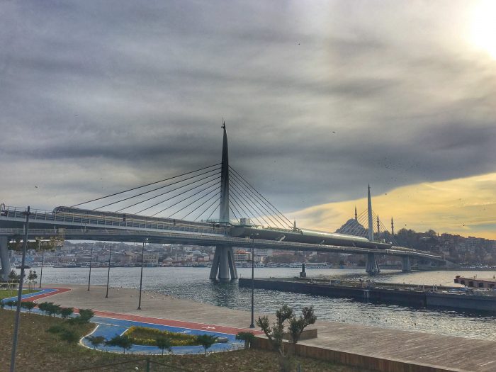 Derya Deniz İstanbul : Karaköy Unkapanı halic metro koprusu 700x525 - Derya Deniz İstanbul : Karaköy Unkapanı