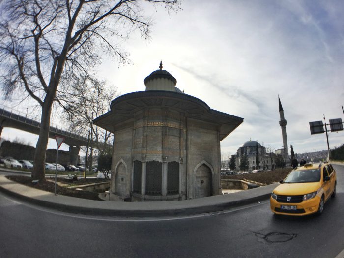 Derya Deniz İstanbul : Karaköy Unkapanı saliha sultan cesmesi 700x525 - Derya Deniz İstanbul : Karaköy Unkapanı