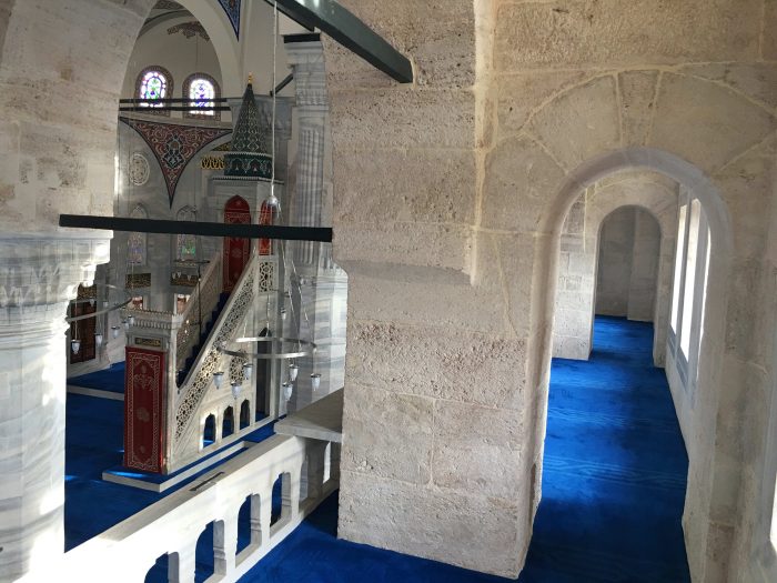 Derya Deniz İstanbul : Karaköy Unkapanı sokullu mehmet pasa camii kemer 700x525 - Derya Deniz İstanbul : Karaköy Unkapanı