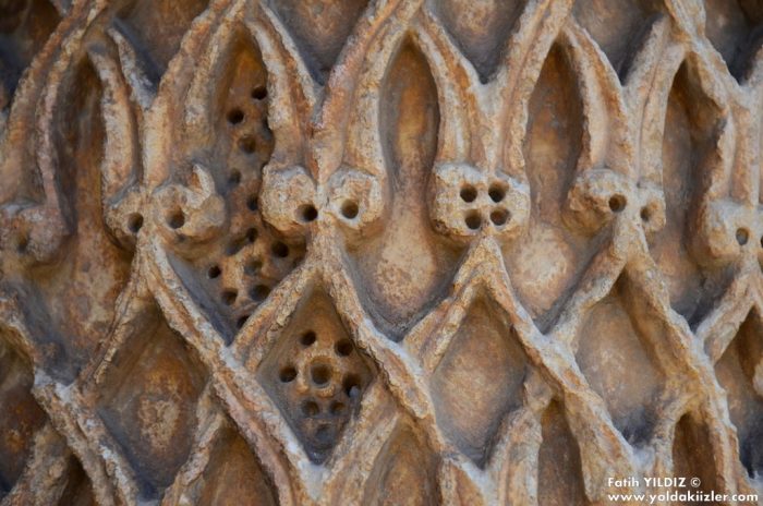 FTH 6681 700x464 - Divriği Ulu Camii : Anadolu'nun El-Hamrası