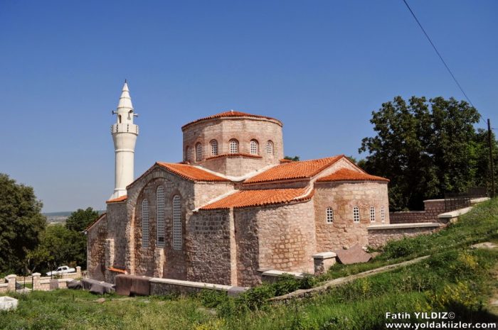 Gazi Suleymanpasa Camii Kucuk Ayasofya Kilisesi 700x465 - Vize : Trakya'nın Efes'i