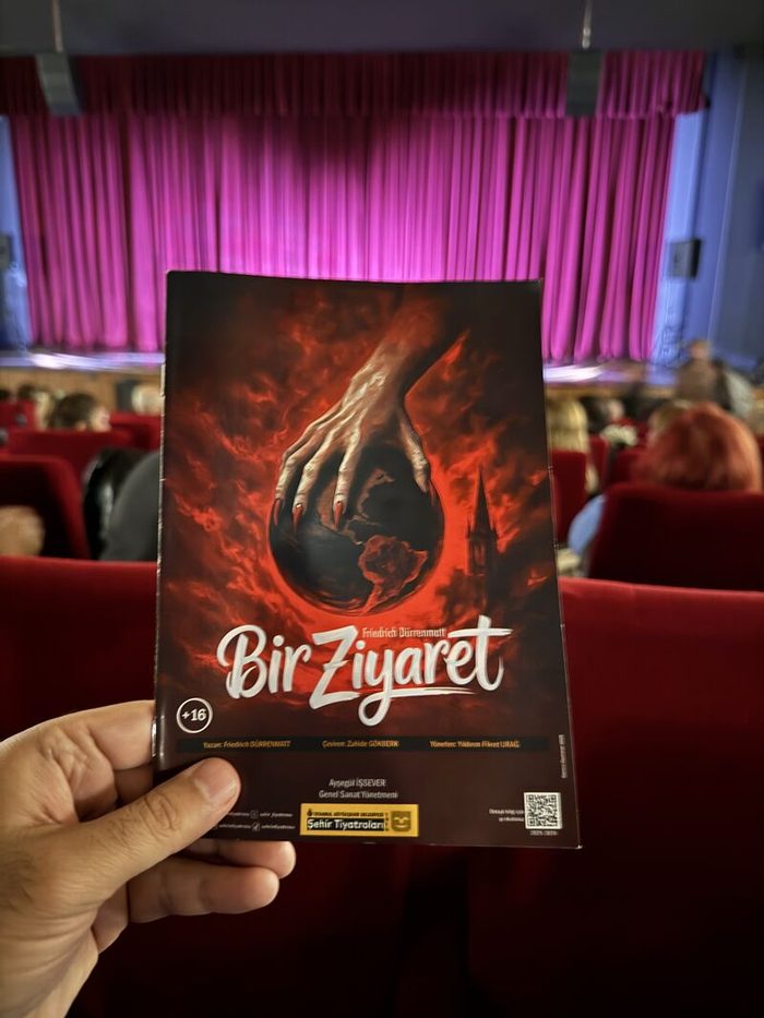 Bir Ziyaret : Para, Adalet ve İntikam 1791555365702 700x933 - Bir Ziyaret : Para, Adalet ve İntikam